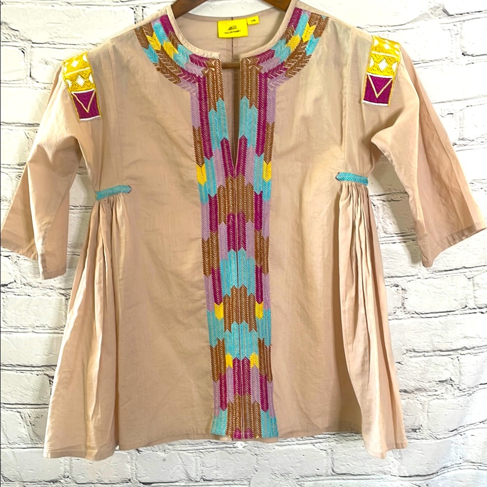 Roller Rabbit Beige Purple Yellow Embroidered V-Neck Top Size XX-Small